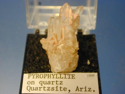 Pyrophyllite image.