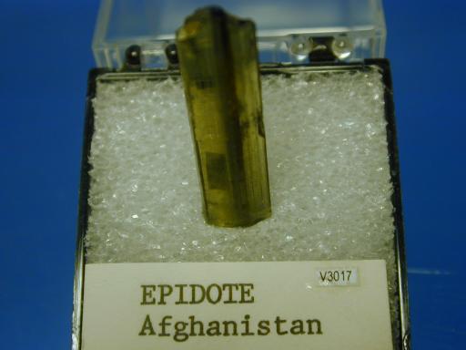 Epidote image.