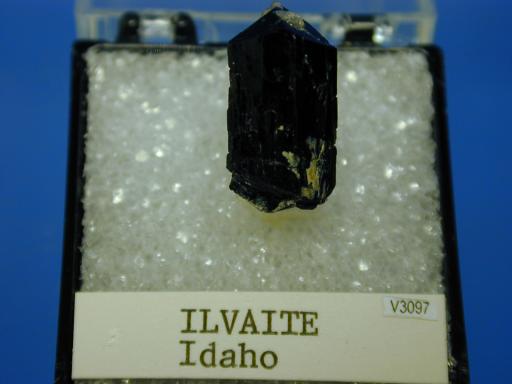 Ilvaite image.