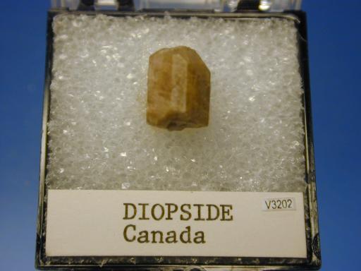 Diopside image.