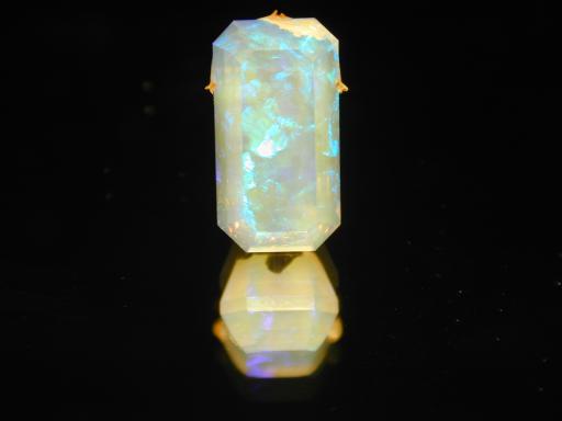Opal image.