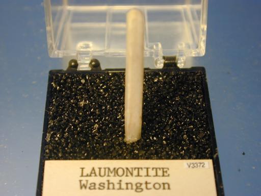 Laumontite image.