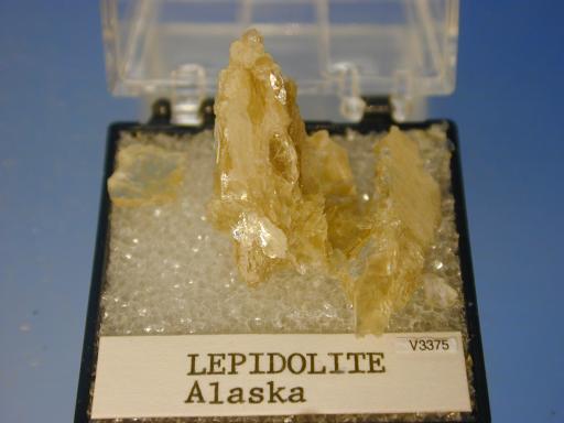 Lepidolite image.