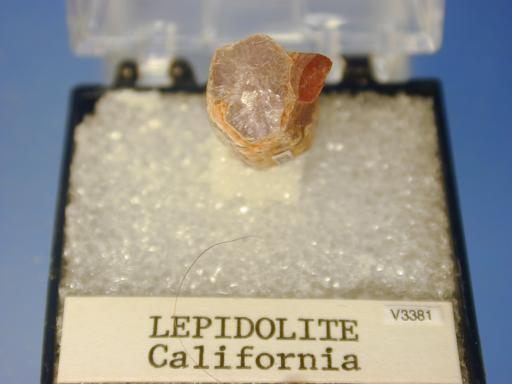 Lepidolite image.