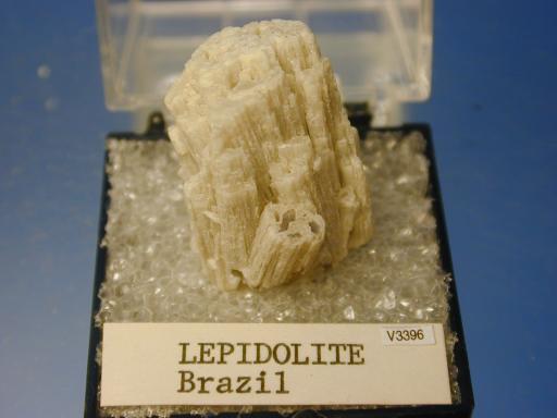 Lepidolite image.