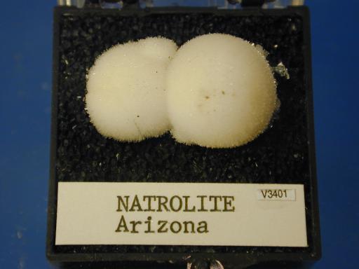 Natrolite image.