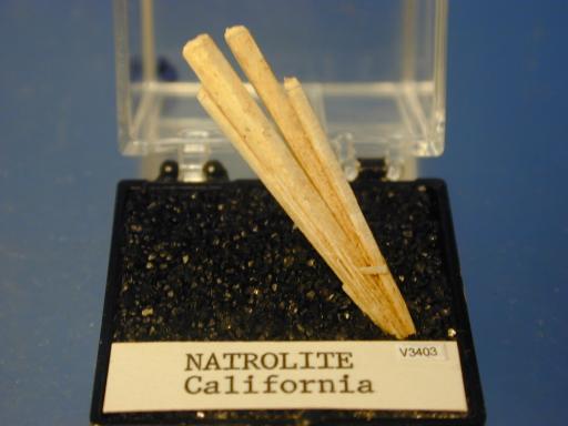 Natrolite image.