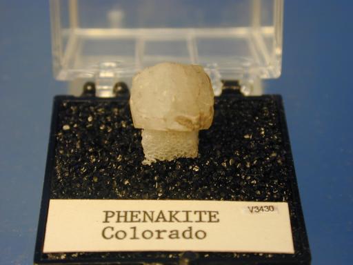 Phenakite image.