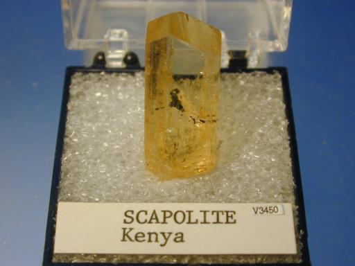 Scapolite image.