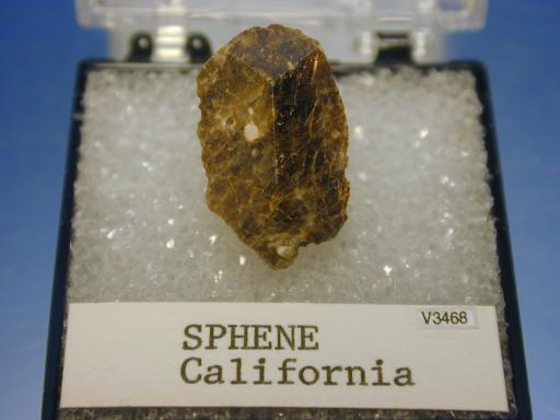 Titanite image.
