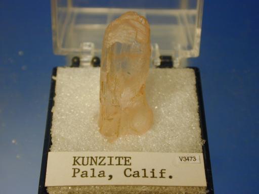 Spodumene image.