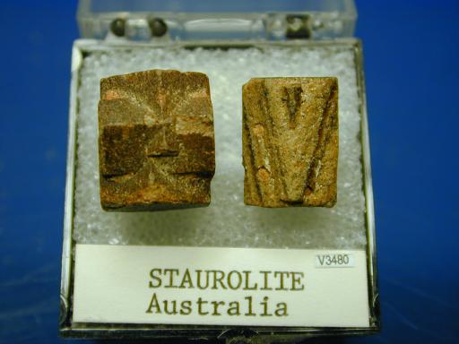 Staurolite image.