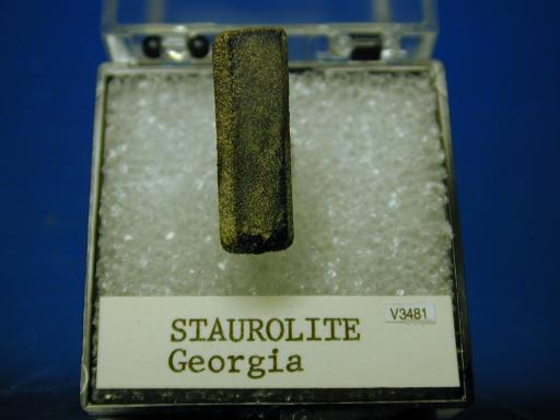 Staurolite image.