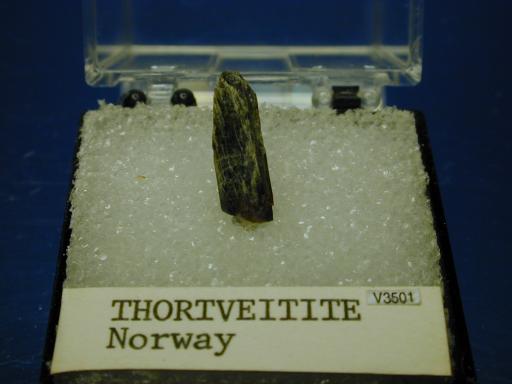 Thortveitite image.