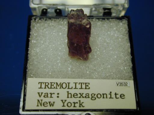 Tremolite image.