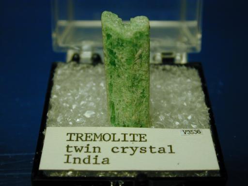 Tremolite image.