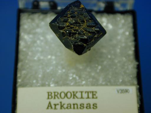 Brookite image.