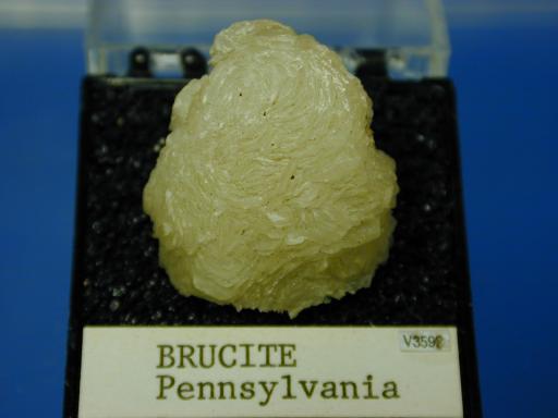 Brucite image.