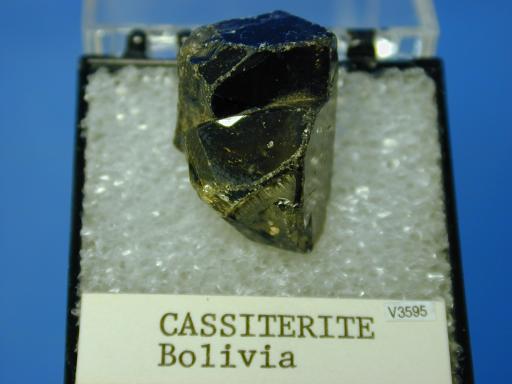 Cassiterite image.