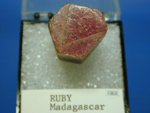 Corundum image.