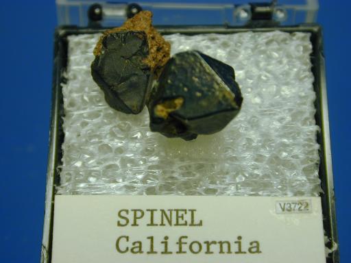 Spinel image.