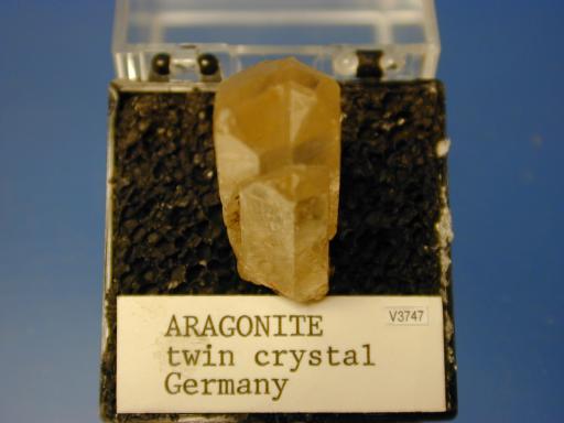 Aragonite image.