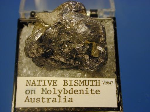 Bismuth image.