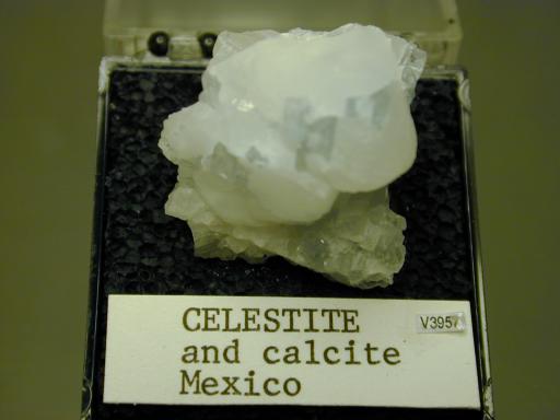Celestite image.