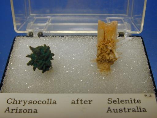 Chrysocolla image.