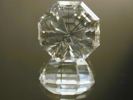 Quartz image.