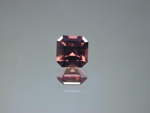 Garnet image.