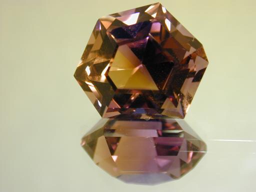 Quartz image.