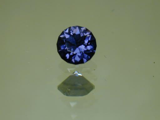 Spinel image.