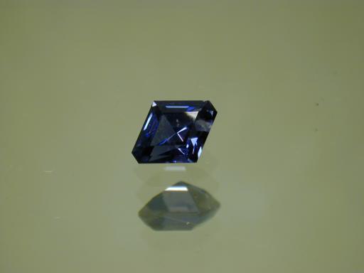 Spinel image.