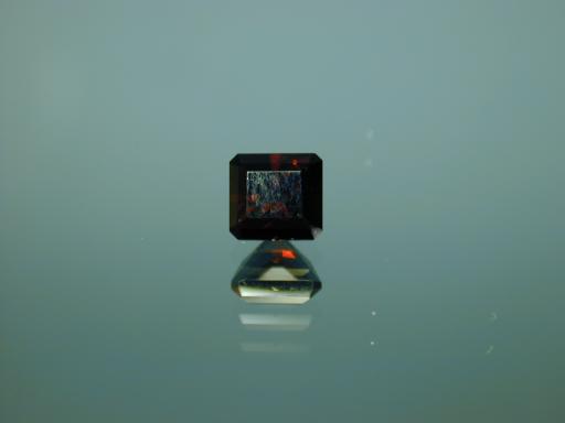 Spinel image.