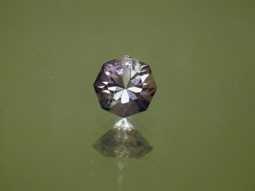 Quartz image.