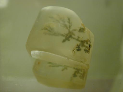 Quartz image.
