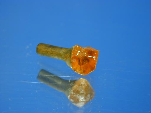 Clinohumite image.