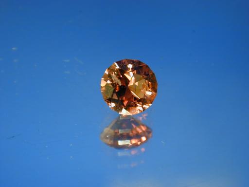 Spinel image.