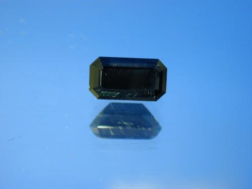 Spinel image.
