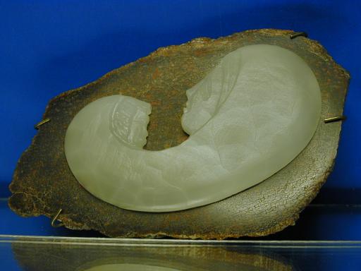 Chalcedony image.