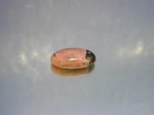 Rhodonite image.