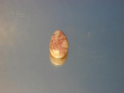 Petalite image.