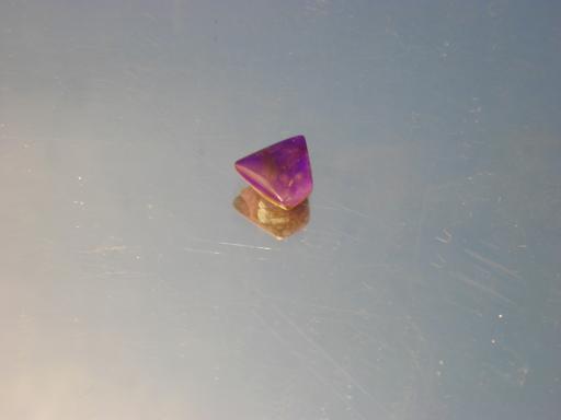 Sugilite image.