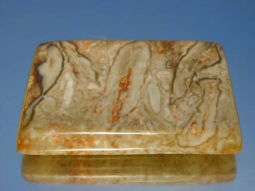 Chalcedony image.