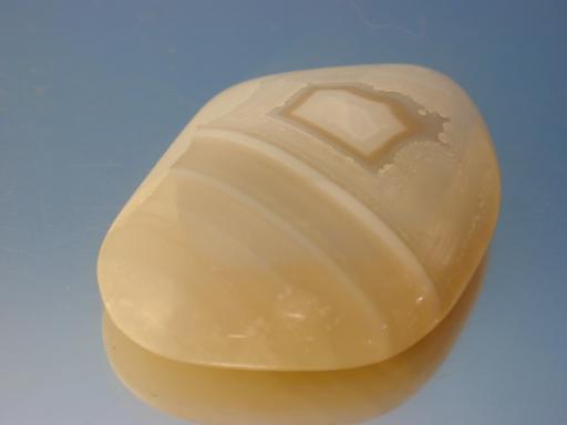 Chalcedony image.