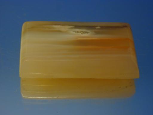 Chalcedony image.