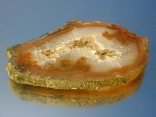 Chalcedony image.