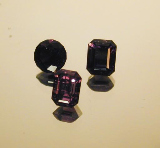 Spinel image.