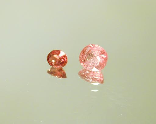 Spinel image.